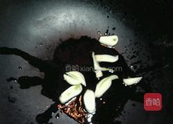 鸡腿菇烧腊肠的做法图解5