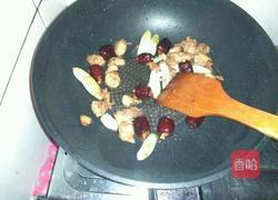 秋枣桃仁鸡的做法图解7