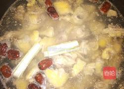 红枣香菇鸡汤的做法图解4