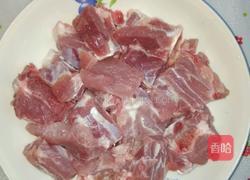 板栗腰骨汤的做法图解1