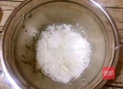 炸萝卜丝丸子的做法图解1