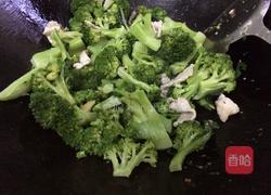 瘦肉炒椰菜花的做法图解7