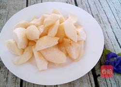 冰糖雪梨银耳汤的做法图解2