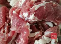 孜然羊肉粒的做法图解2