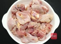 鸡肉炖粉条的做法图解1