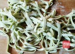 芹菜鸡蛋面条的做法图解10