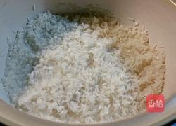 菠菜猪肝粥的做法图解1