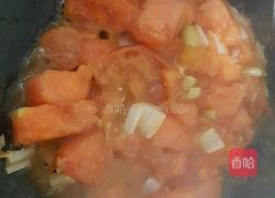 番茄鸡蛋炒泡面的做法图解2