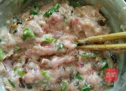 香菇肉馅馄饨的做法图解3