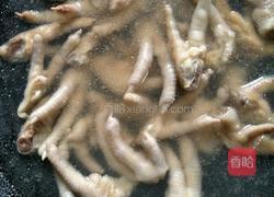 家常卤鸡爪的做法图解1