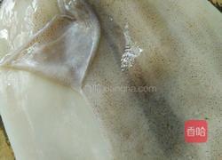 鲜鱿炒芹菜的做法图解2