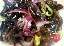 洋葱拌木耳的做法图解4