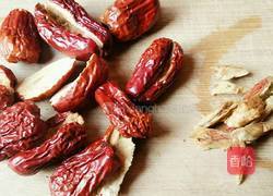 银耳雪梨糖水的做法图解2