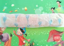 Illustration of how to make heart-shaped jam cake roll 16