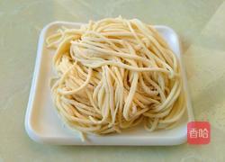 葱油面的做法图解1