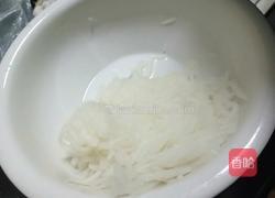 香菜炒白萝卜丝的做法图解8