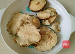 香菇猪肉丸的做法图解2