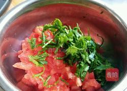 番茄鸡蛋饼的做法图解1