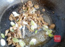 豆芽炒粉条的做法图解5