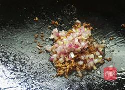 洋葱瘦肉鸡蛋羹的做法图解8