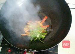 胡萝卜炒笋瓜的做法图解3