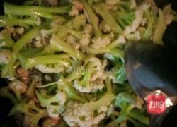 菜花炒肉的做法图解6