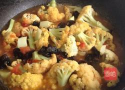 咖喱番茄焖菜花的做法图解9