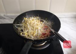 番茄炒豆芽的做法图解2