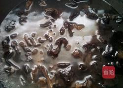 凉拌木耳的做法图解2