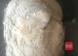 炼乳小面包的做法图解2