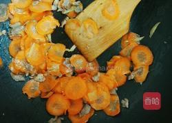 胡萝卜炒青蒜的做法图解4