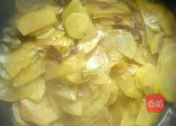 Illustration of how to make green pepper and potato slices 4