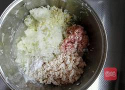 炸萝卜豆腐肉丸的做法图解6
