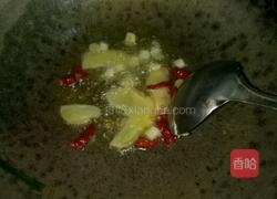 蘑菇炒蒜苗的做法图解6