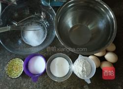 8寸戚风蛋糕的做法图解1