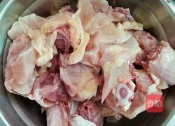 酱油炒鸡肉的做法图解2