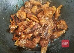 酱油炒鸡肉的做法图解6