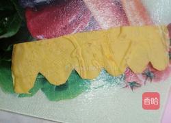 鸡蛋黄玫瑰的做法图解7