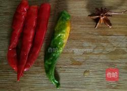 鸡腿炖土豆蘑菇的做法图解3