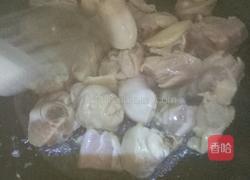 鸡腿炖土豆蘑菇的做法图解4