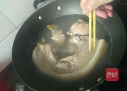 五花肉焖笋干的做法图解5