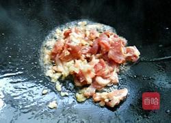 芹菜炒杂菇的做法图解2