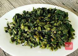 香椿鸡蛋饼的做法图解2