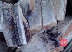 糖醋带鱼的做法图解1