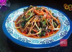 胡萝卜拌折耳根的做法图解9