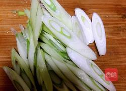 鸡蛋炝锅面条的做法图解1