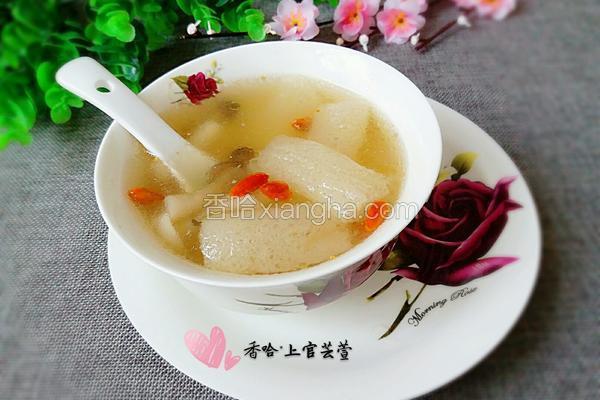 竹荪杂菌炖鸡汤