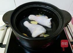 竹荪杂菌炖鸡汤的做法图解3