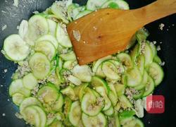 翠玉瓜炒肉末的做法图解7