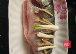 干蒸鲈鱼的做法图解6